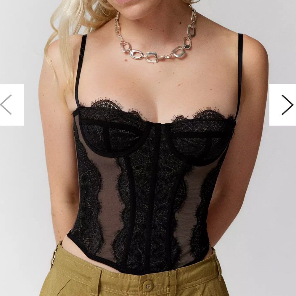 urban outfitters corset top